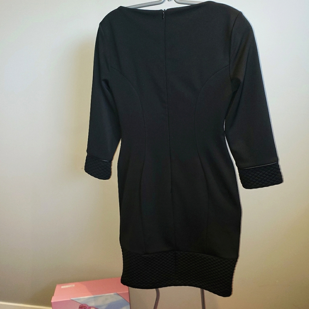 *NEW* Rina Scimento Dress🖤 - Picture 4 of 5